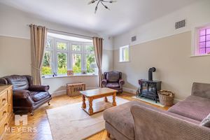 Photo 27- click for photo gallery